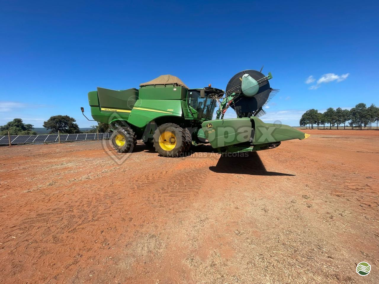 COLHEITADEIRA JOHN DEERE JOHN DEERE S550 Agropax Máquinas Agrícolas TIBAGI PARANÁ PR